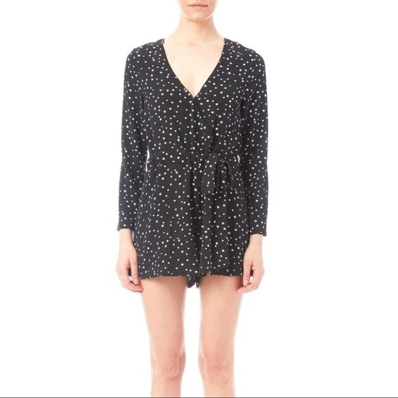 Revolve WYLDR In Your Eyes Star Print Romper Playsuit Jumpsuit Navy Blue V-neck - Picture 3 of 16